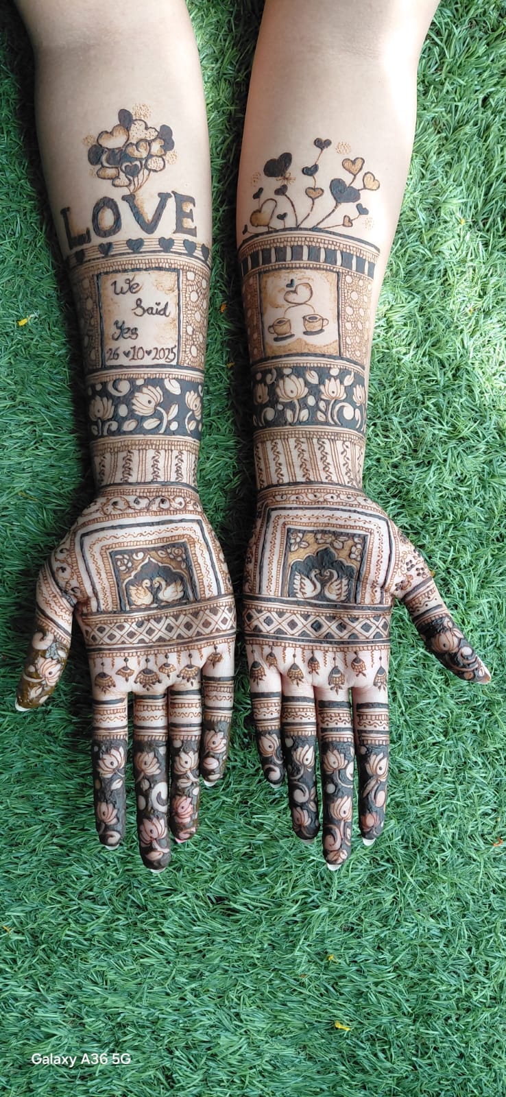 Traditional bridal mehandi design