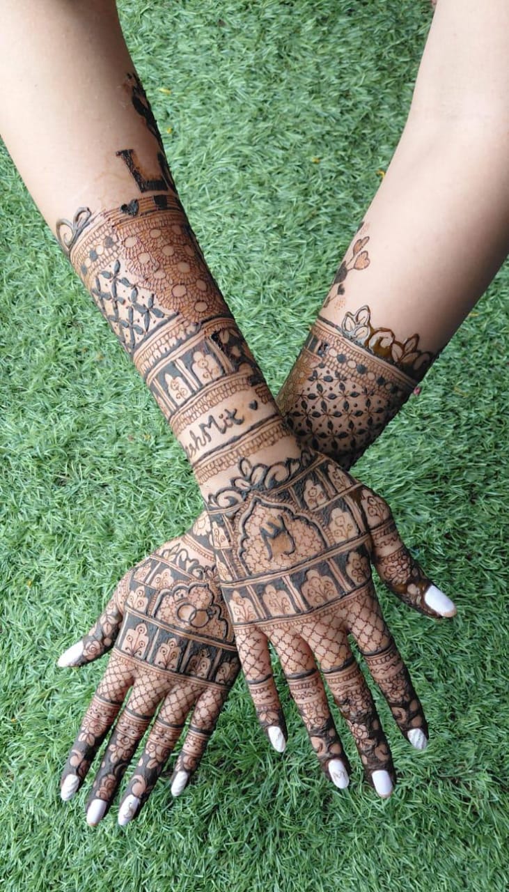 Glitter mehandi — Instagram post